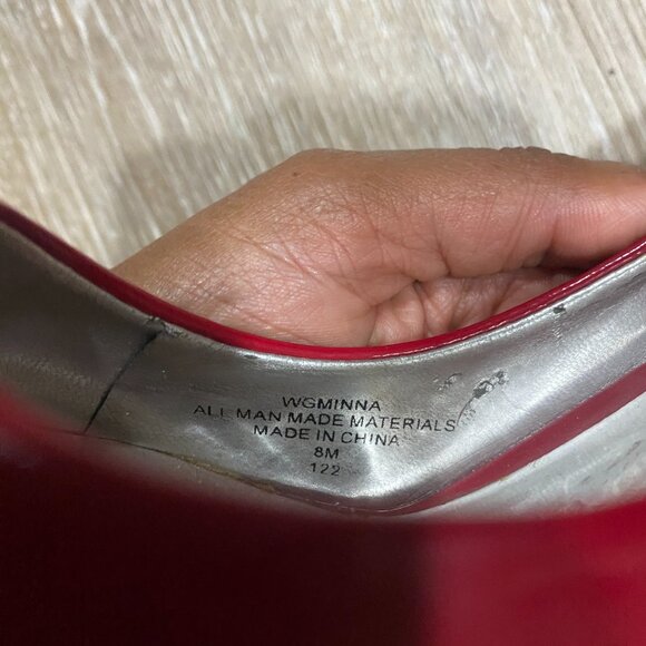 Guess Red Patent Leather Pumps - Picture 3 of 7